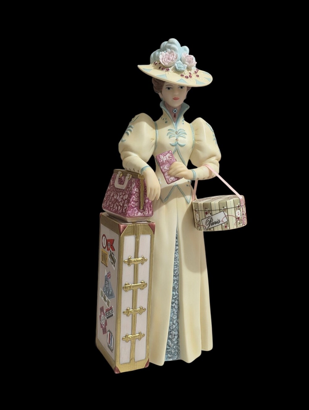 Vintage 2002 Avon Mrs. Albee President's Club Award porcelain figurine NIB